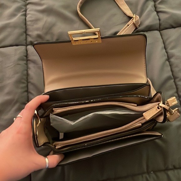 BRAND NEW! Taupe purse with adjustable strap. 5 separate compartments - Picture 5 of 5